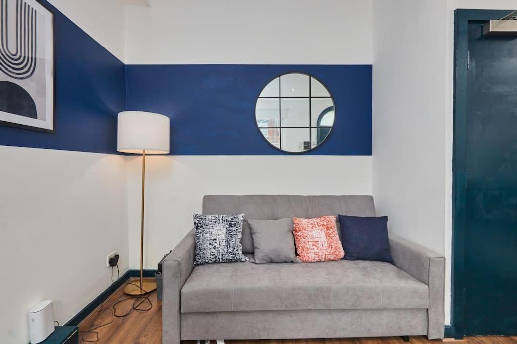Large House Close To Leeds - Ideal For Groups Экстерьер фото