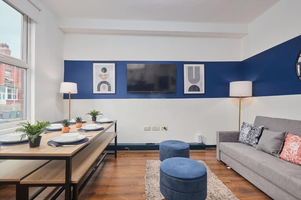 Large House Close To Leeds - Ideal For Groups Экстерьер фото