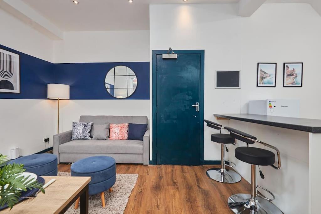 Large House Close To Leeds - Ideal For Groups Экстерьер фото