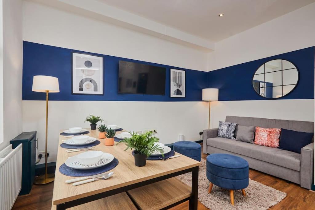 Large House Close To Leeds - Ideal For Groups Экстерьер фото